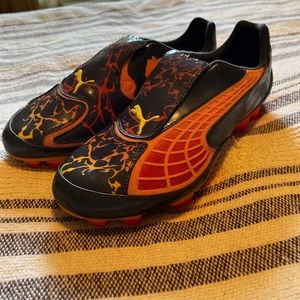 Puma V2.10 Tricks FG Men's Size 9 RARE